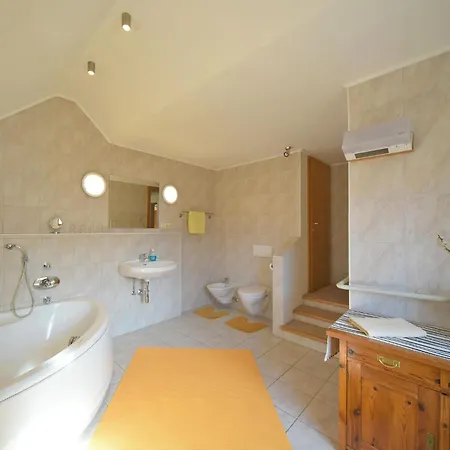 - Mag. Scholz بيت للعطل